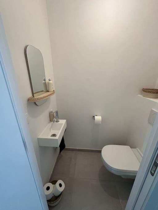 2 Bedroom And Private Parking In Center Apartamento